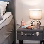 Leda Apartment *